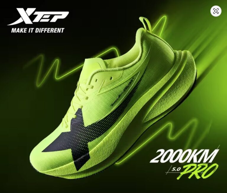 XTEP 2000km PRO Running Shoes For Men